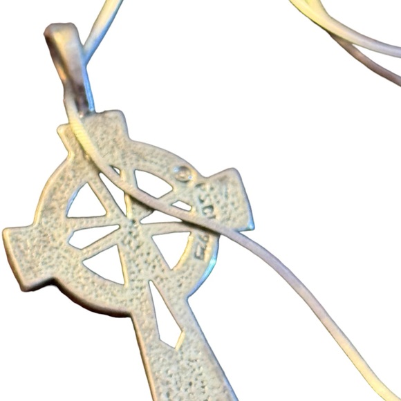 Peter stone Celtic crosss sterling silver 925 necklace & pendant - Picture 5 of 6